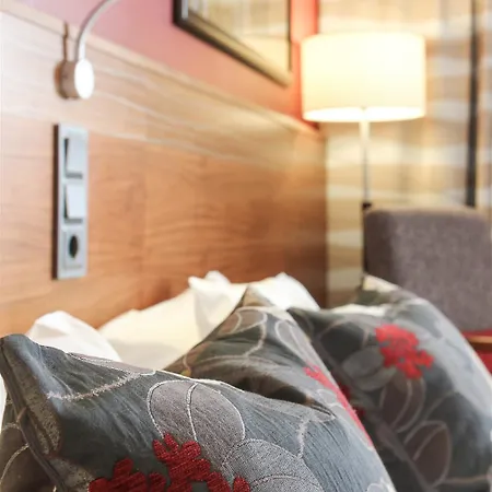 Haaga Park Hotel 4*