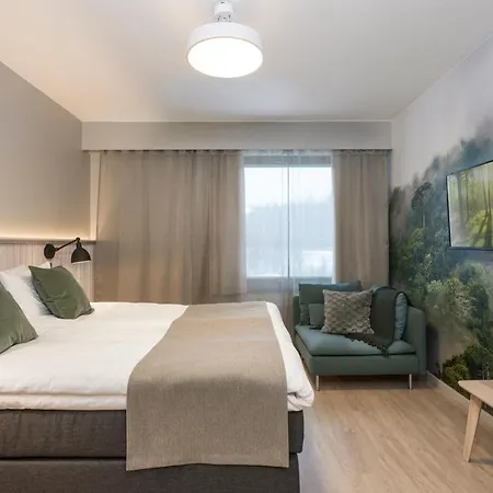 Haaga Park 4*