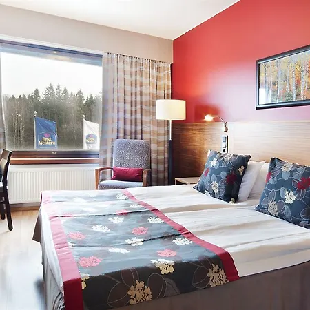Hotel Haaga Park 4*